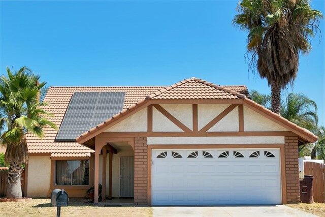 Property Photo:  23290 Dewdrop Circle  CA 92553 