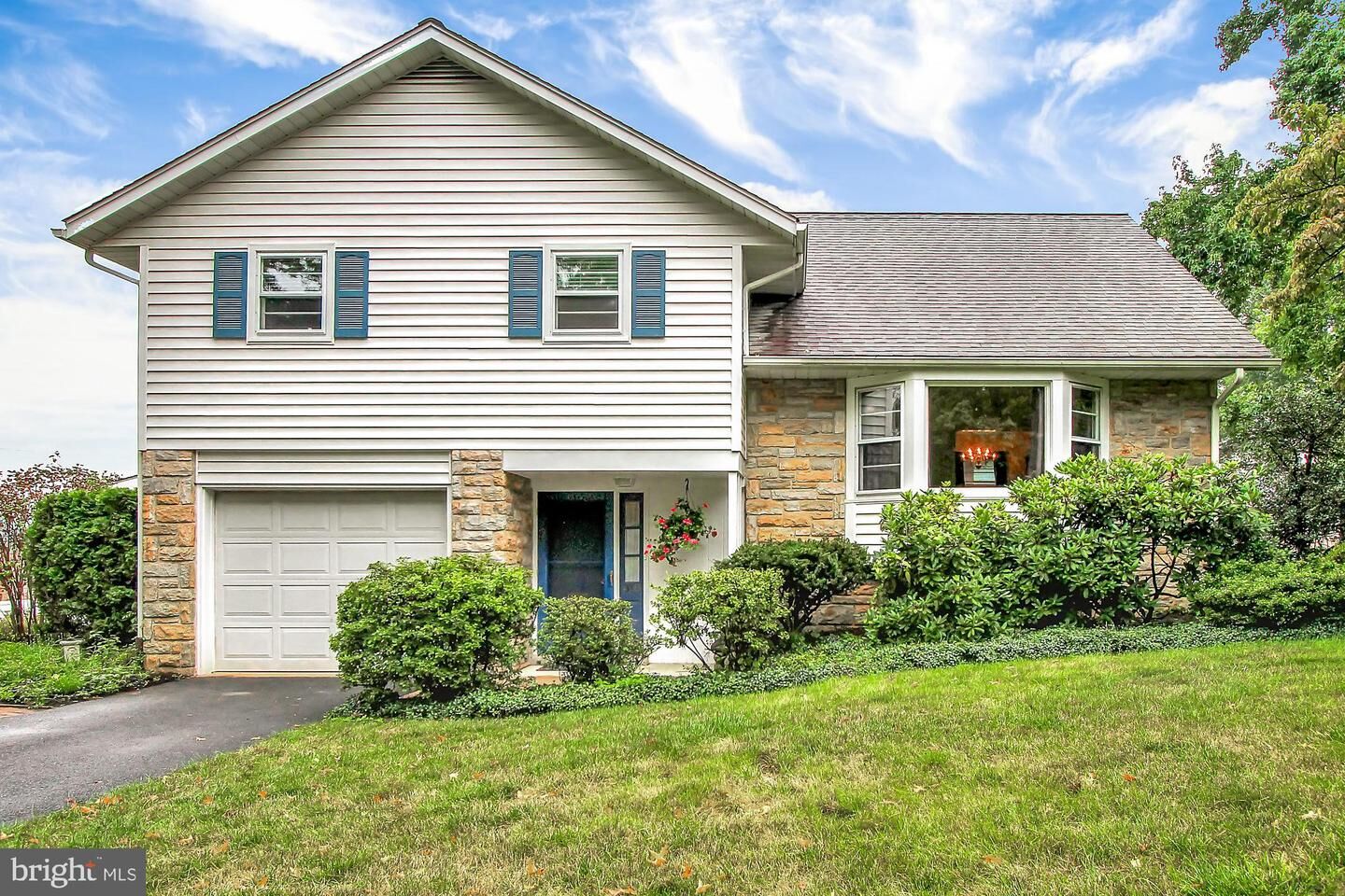 Property Photo: 318 Holland Street PA 19607
