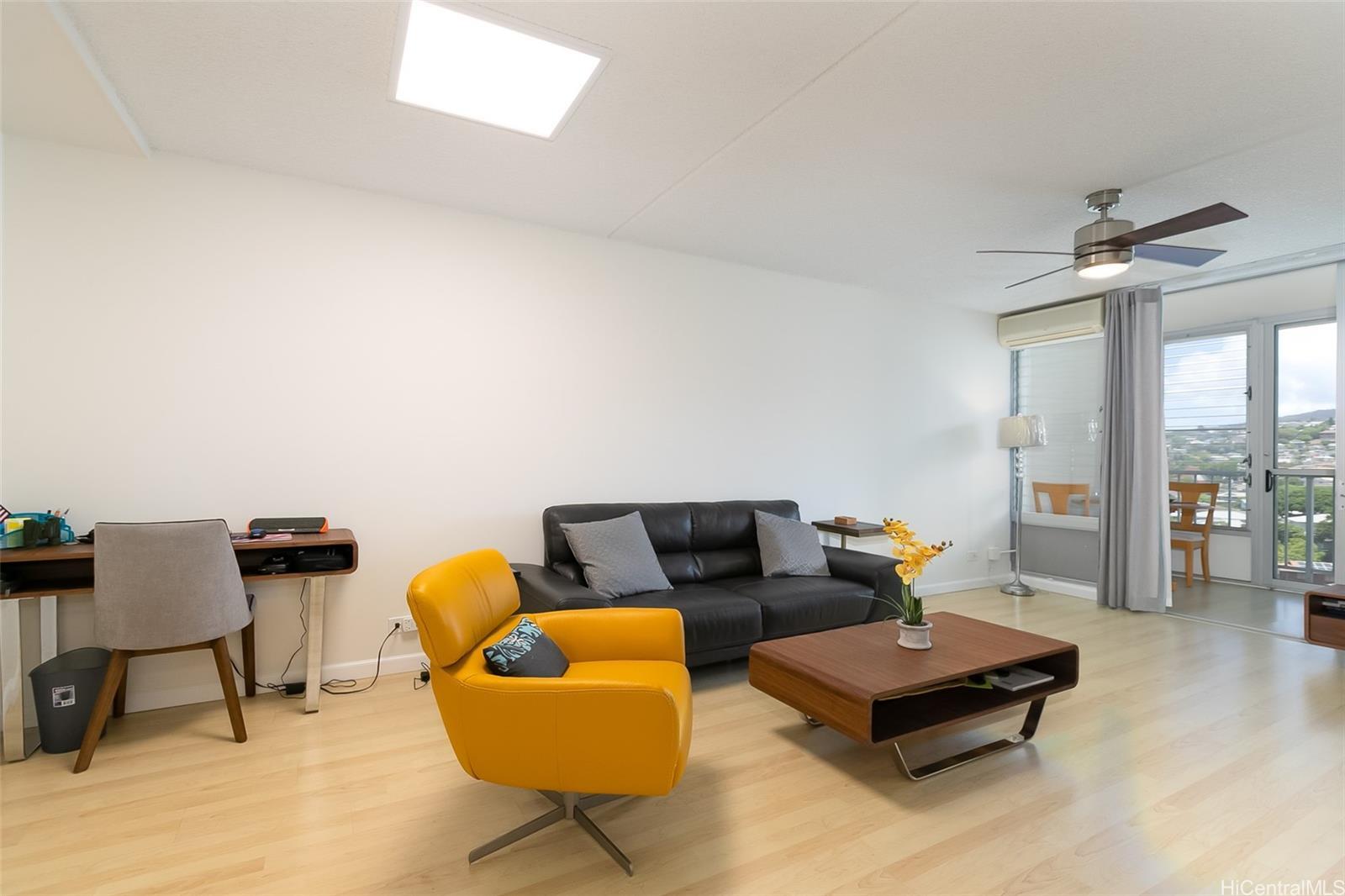 Property Photo: 2029 Nuuanu Avenue 1203 HI 96817