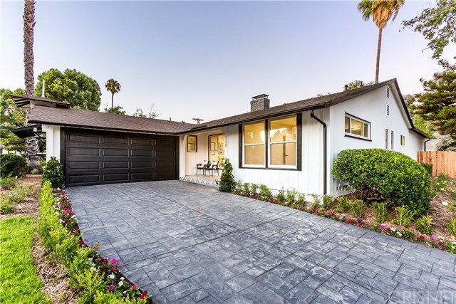 Property Photo:  5120 Stansbury Avenue  CA 91423 