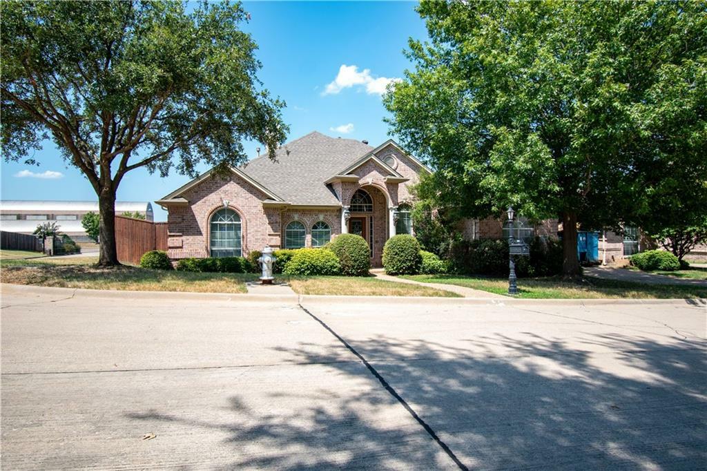 Property Photo:  2011 Stone Canyon Court  TX 76012 