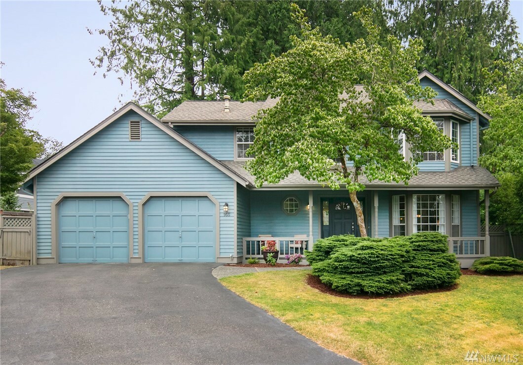 Property Photo:  955 NW Inneswood Place  WA 98027 