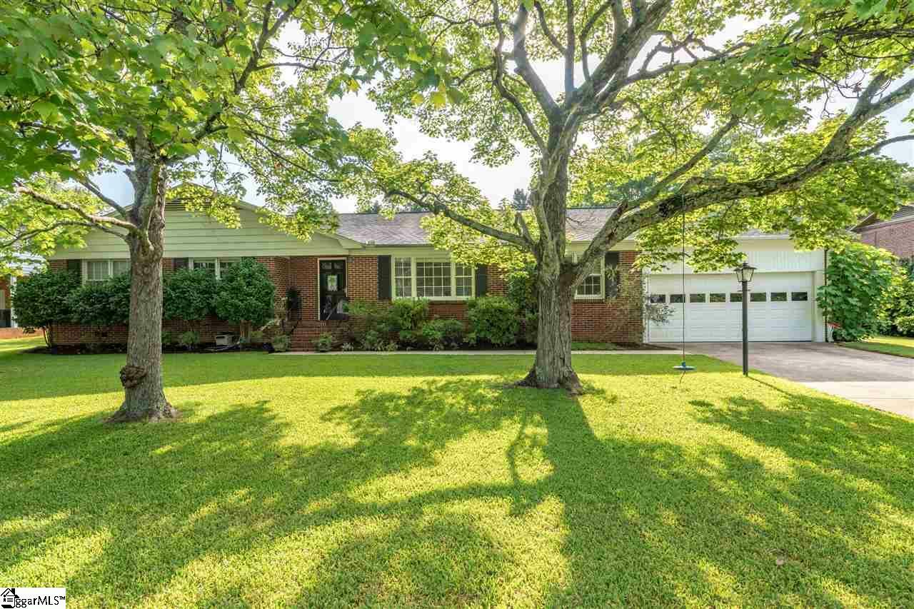 Property Photo:  17 Sagamore Lane  SC 29607 