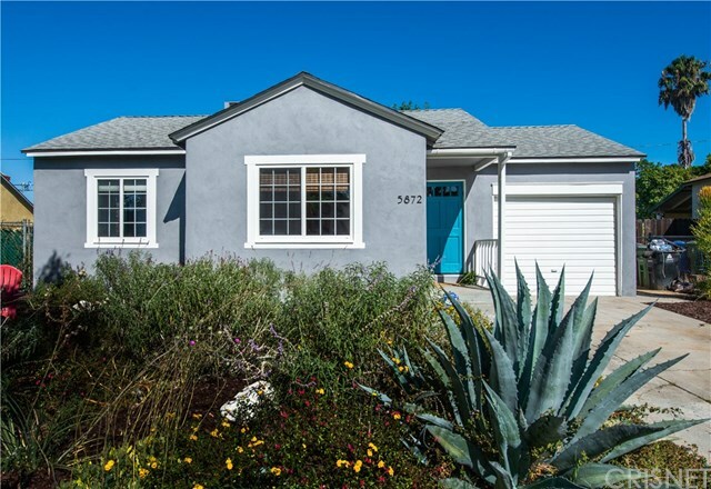 Property Photo:  5872 Alonzo Avenue  CA 91316 