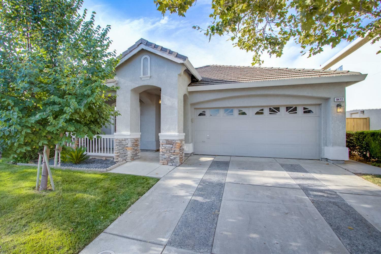 Property Photo:  9472 Canmoor Circle  CA 95758 