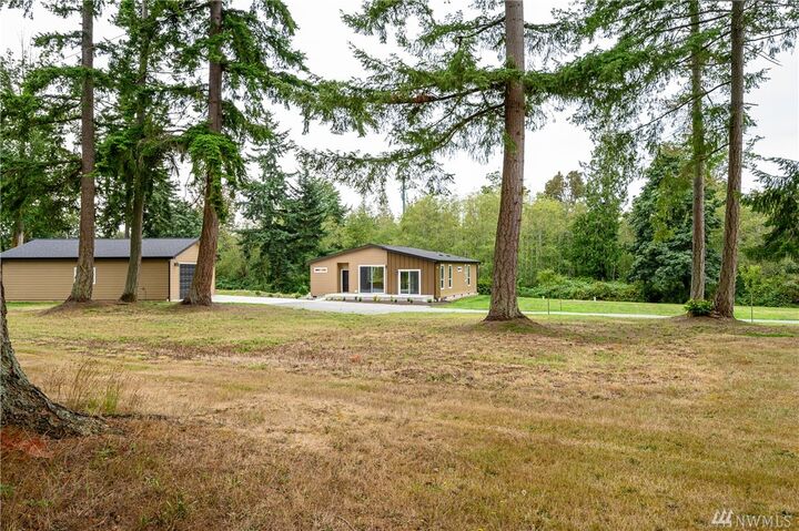 Property Photo: 3614 S East Camano Dr WA 98282