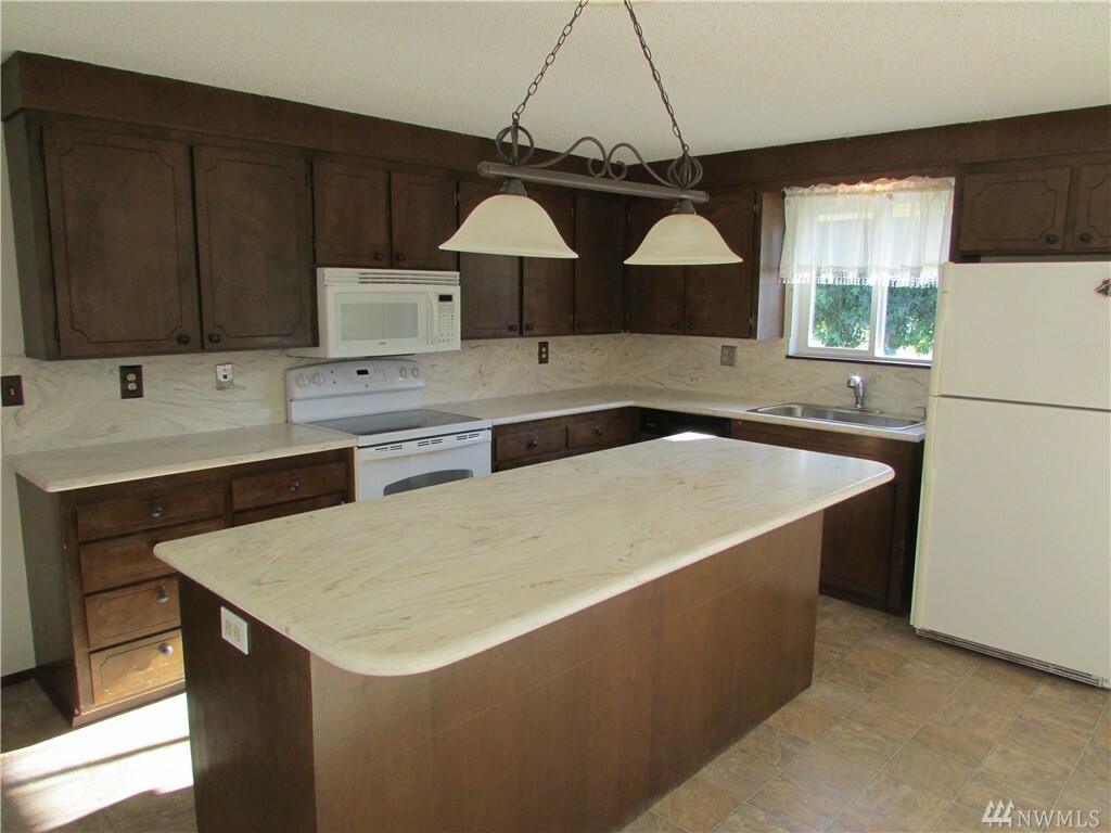 Property Photo: 430 Spiketon Rd WA 98321