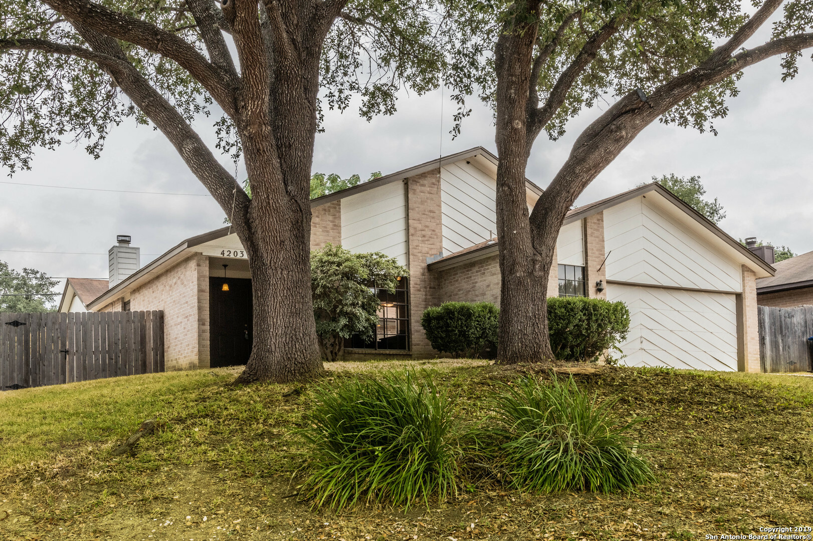 Property Photo:  4203 Colonneh Trail  TX 78218 