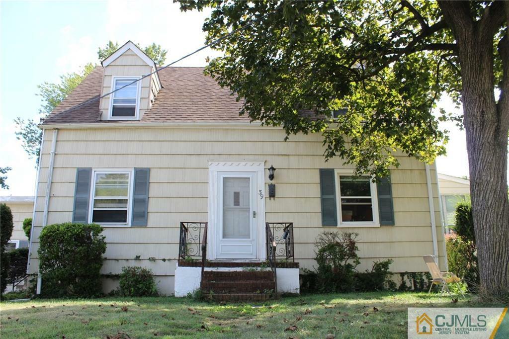 Property Photo:  39 Westminster Place  NJ 08817 