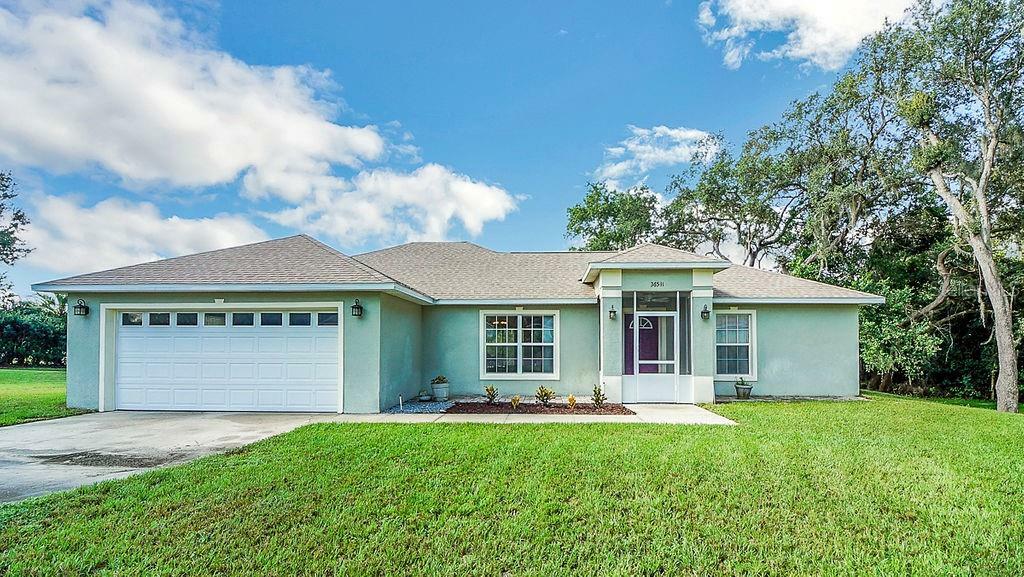 Property Photo:  36541 Eagle Drive  FL 32735 