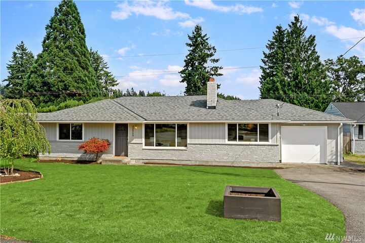 22905 74th Ave W  Edmonds WA 98026 photo