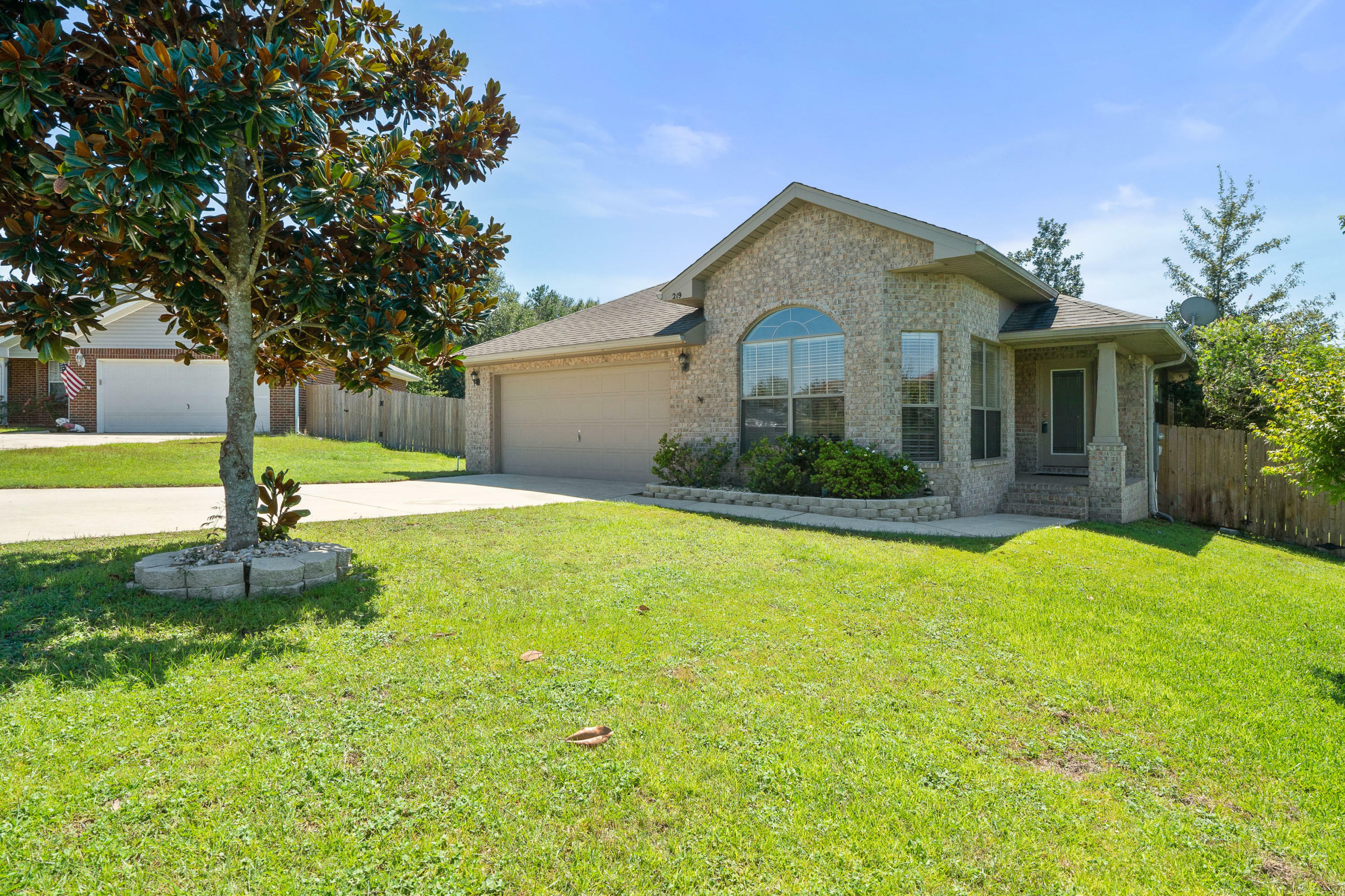 Property Photo:  219 Citadel Lane  FL 32539 