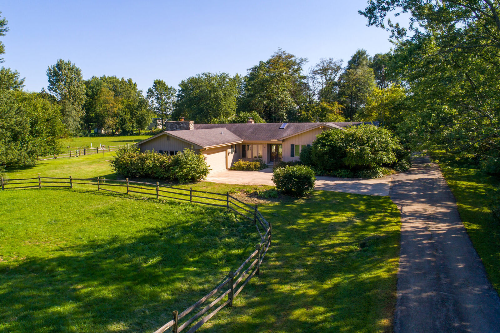 Property Photo:  27W270 80th Street  IL 60565 