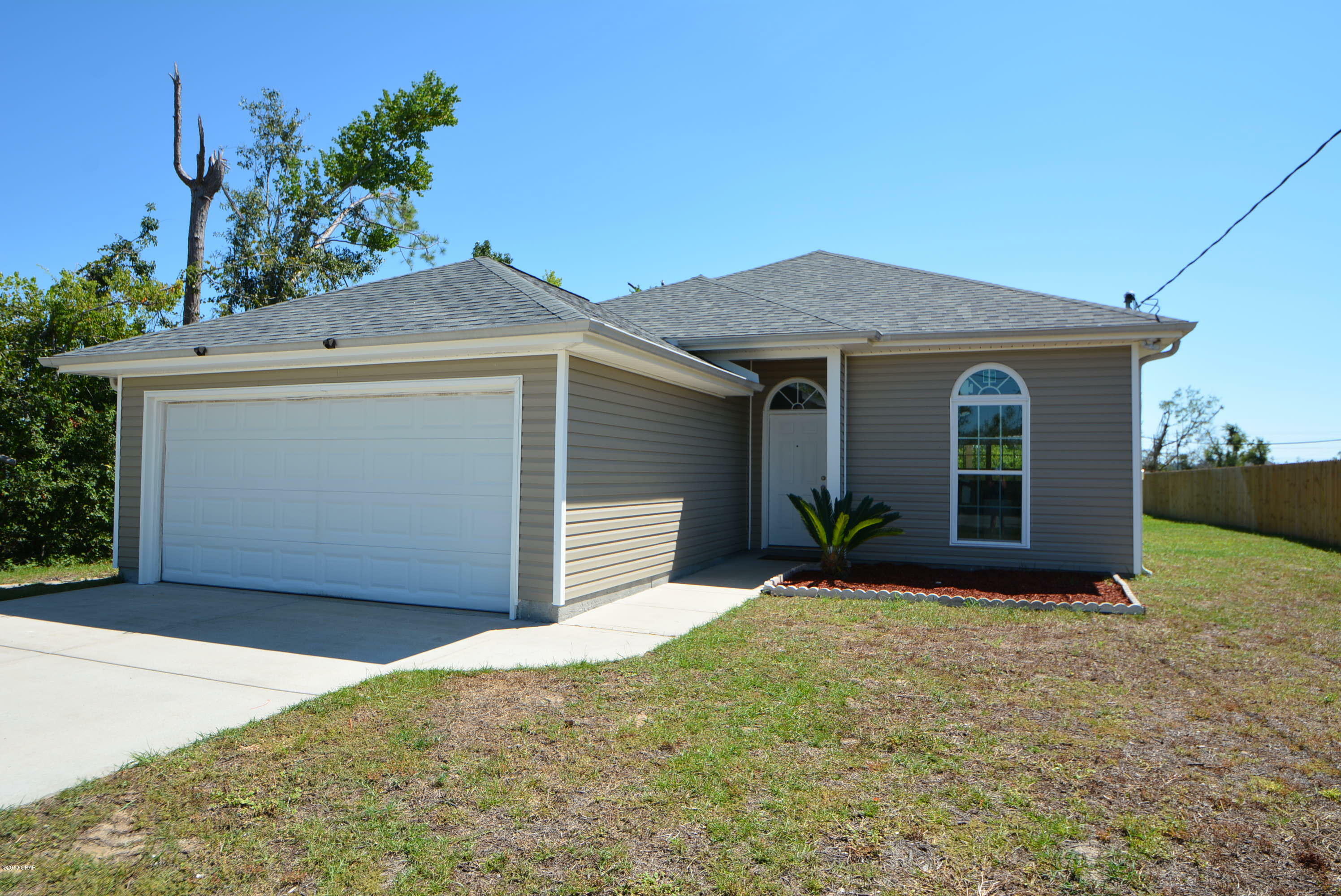 Property Photo: 2928 Avon Road FL 32405