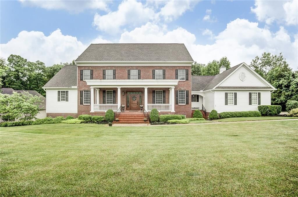 Property Photo: 2322 Crestridge Drive OH 45414