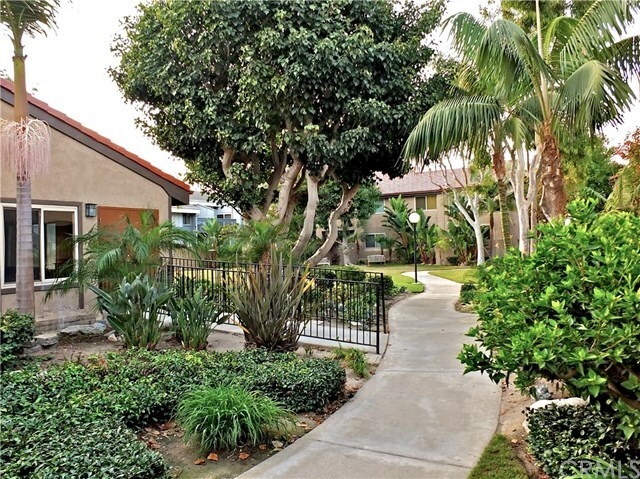 Property Photo: 16975 Bluewater Lane 72 CA 92649