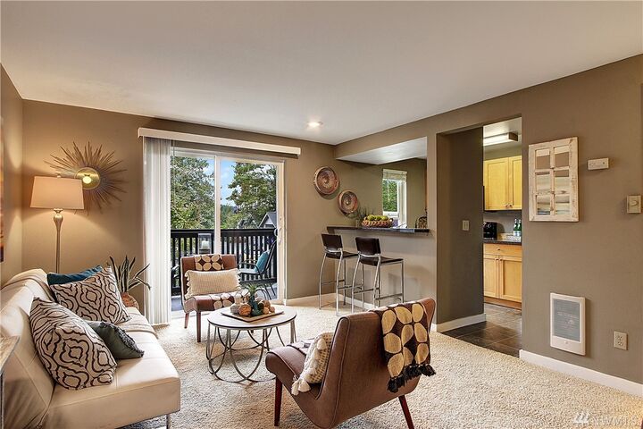 Property Photo:  6700 NE 182nd St C-202  WA 98028 