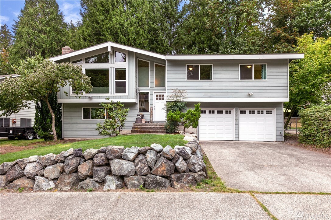 Property Photo: 14609 106th Ave NE WA 98011
