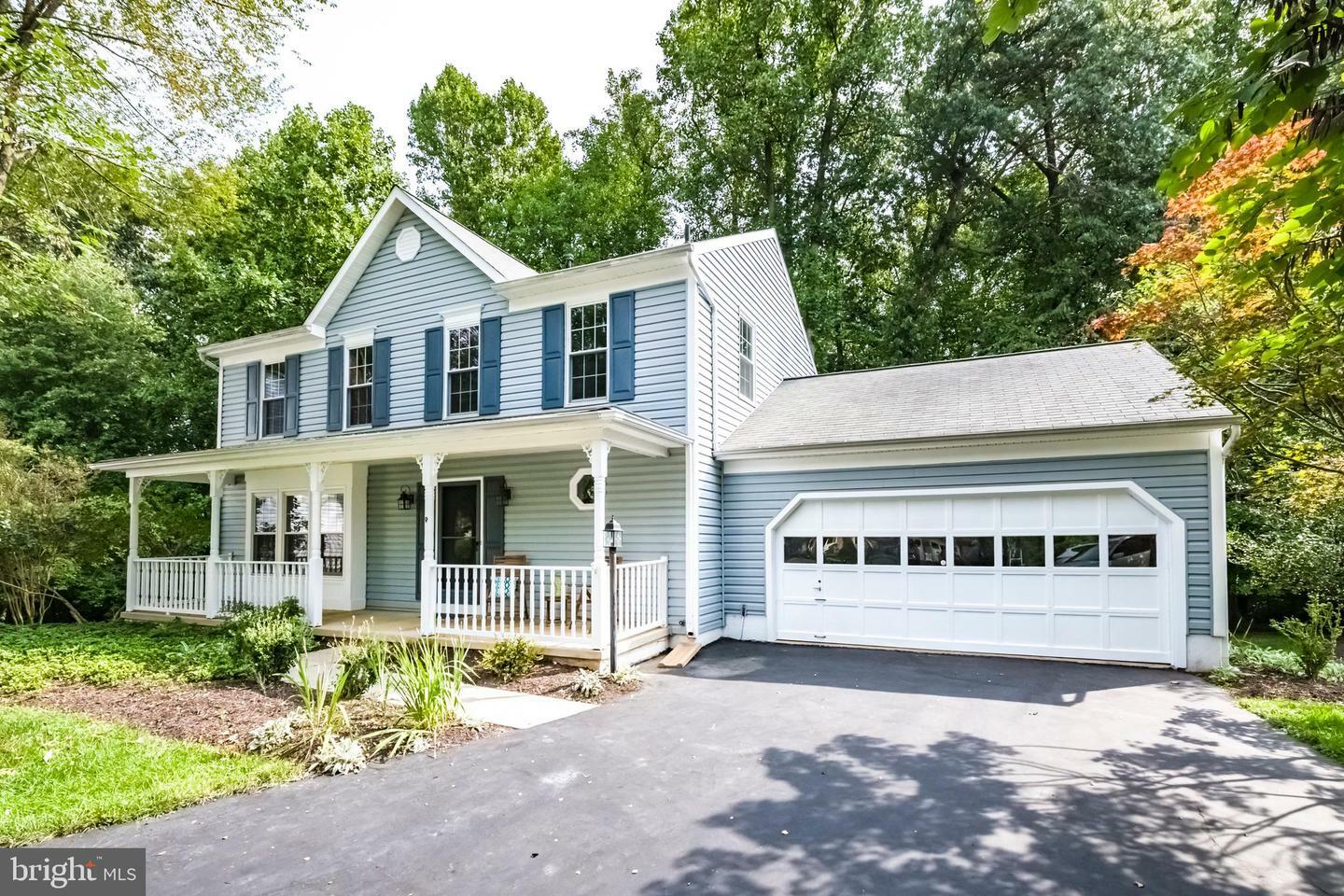 Property Photo:  9 Paramus Court  MD 20878 