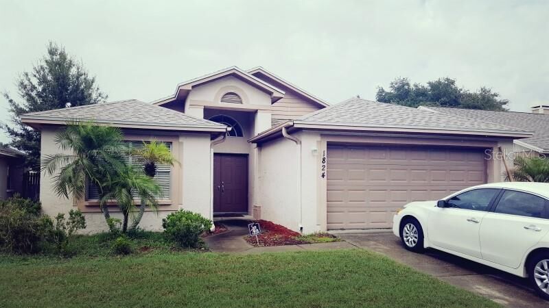 Property Photo:  1824 Tinsmith Circle  FL 33559 