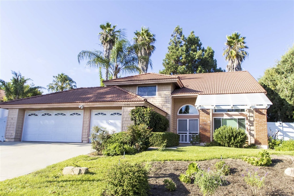 Property Photo:  5280 Alamosa Dr  CA 92057 