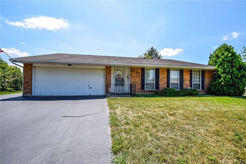 Property Photo: 5102 Pathview Drive OH 45424