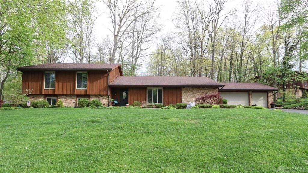 Property Photo: 1419 Devoe Drive OH 45434