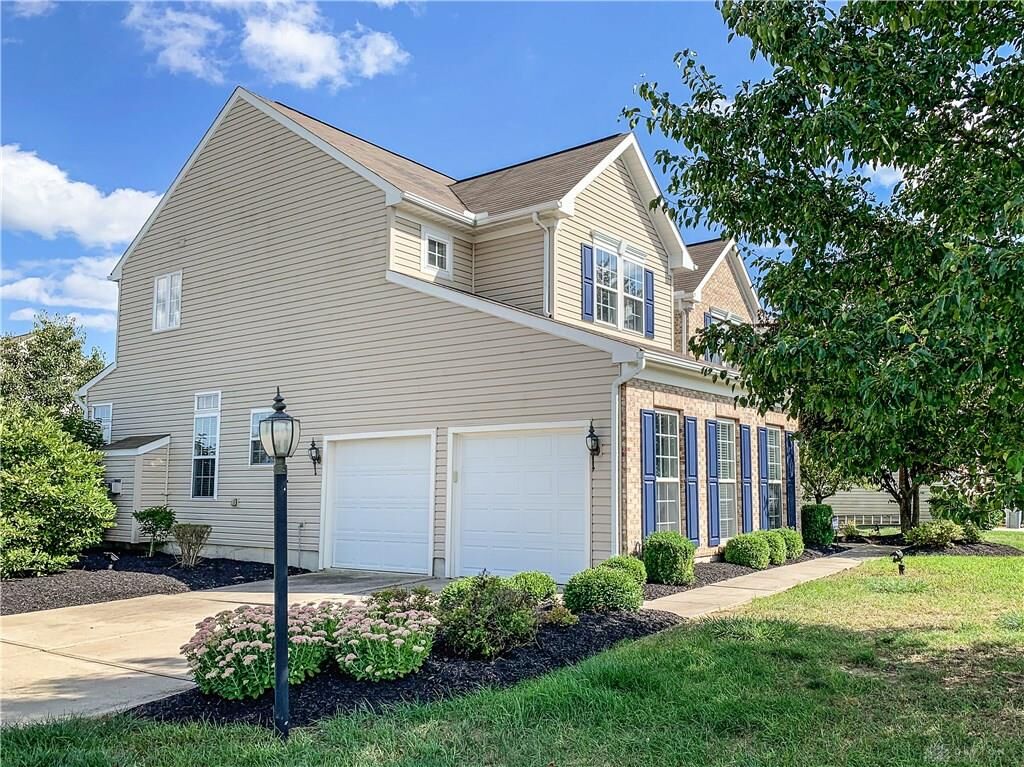 Property Photo: 1196 Rexford Court OH 45414