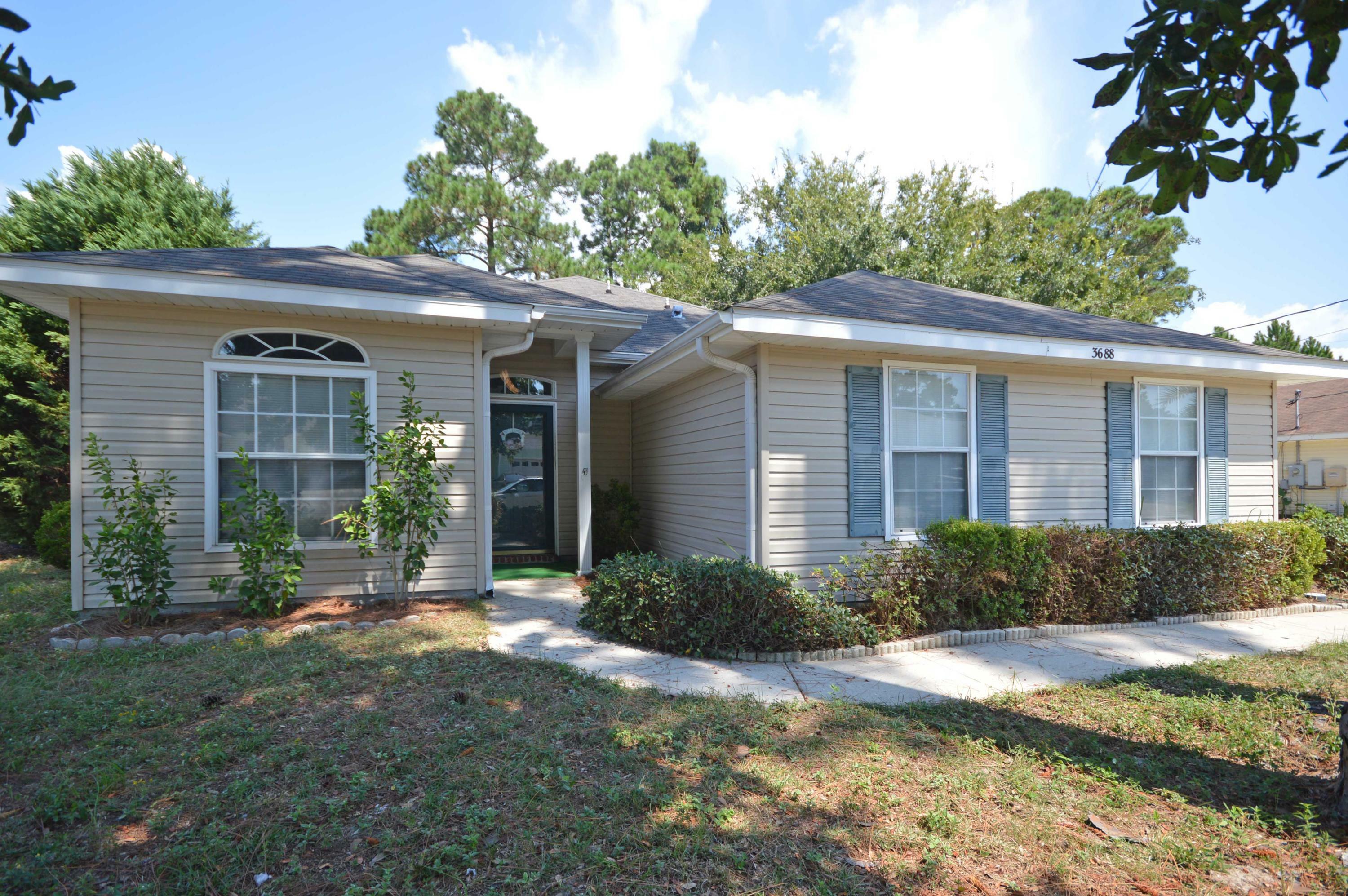 Property Photo:  3688 Quail Run Road  FL 32563 