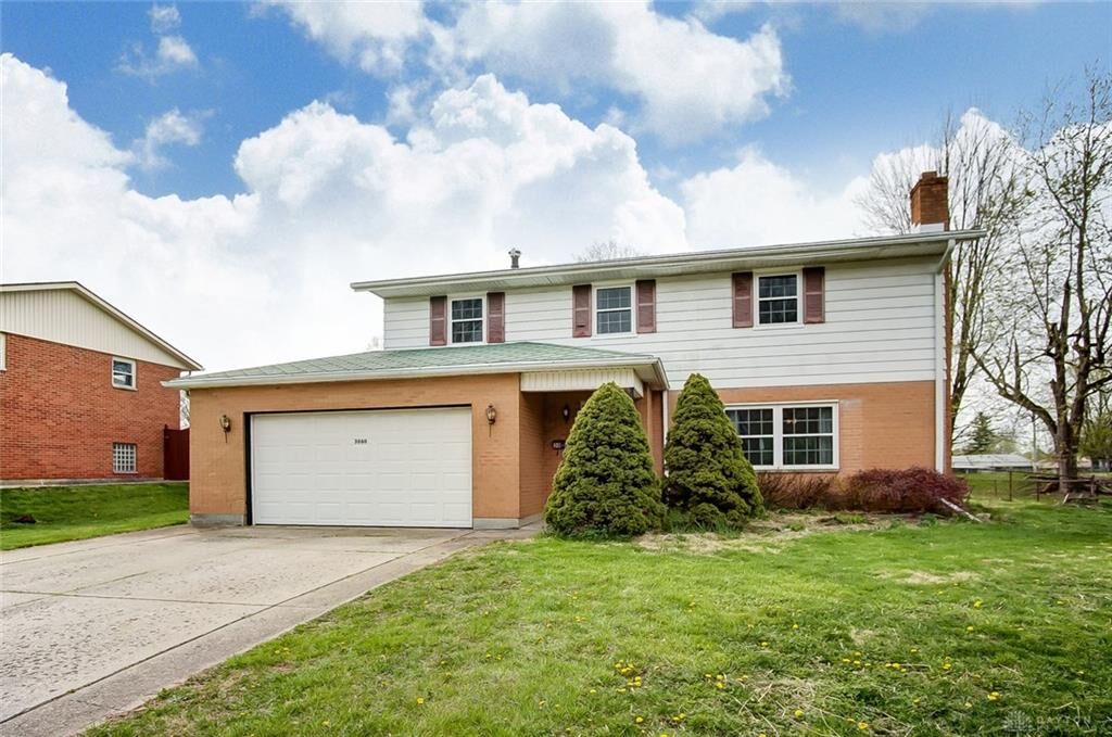 Property Photo: 3060 E Stroop Road OH 45440