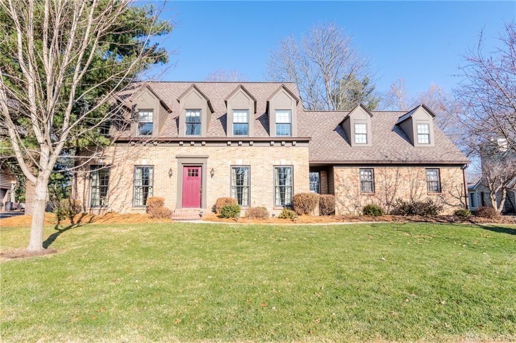 Property Photo: 5009 Parkview Court OH 45458