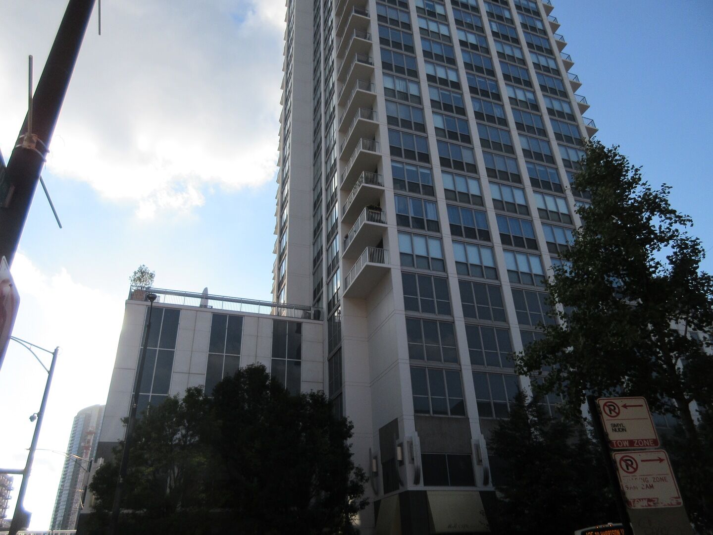 Property Photo:  200 West Grand Avenue 802  IL 60654 