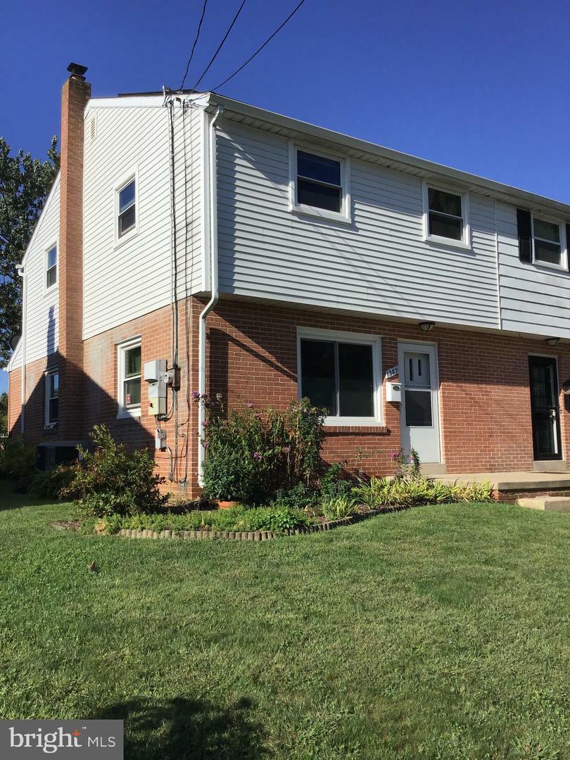 Property Photo:  1389 Union Street  PA 17603 