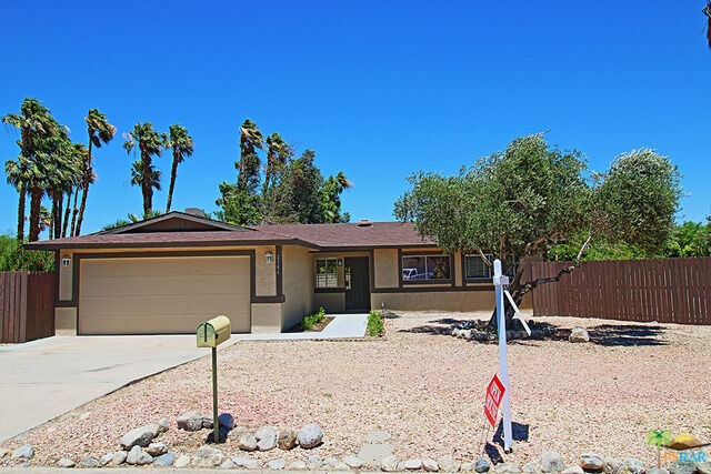 Property Photo:  2386 Acacia Road  CA 92262 