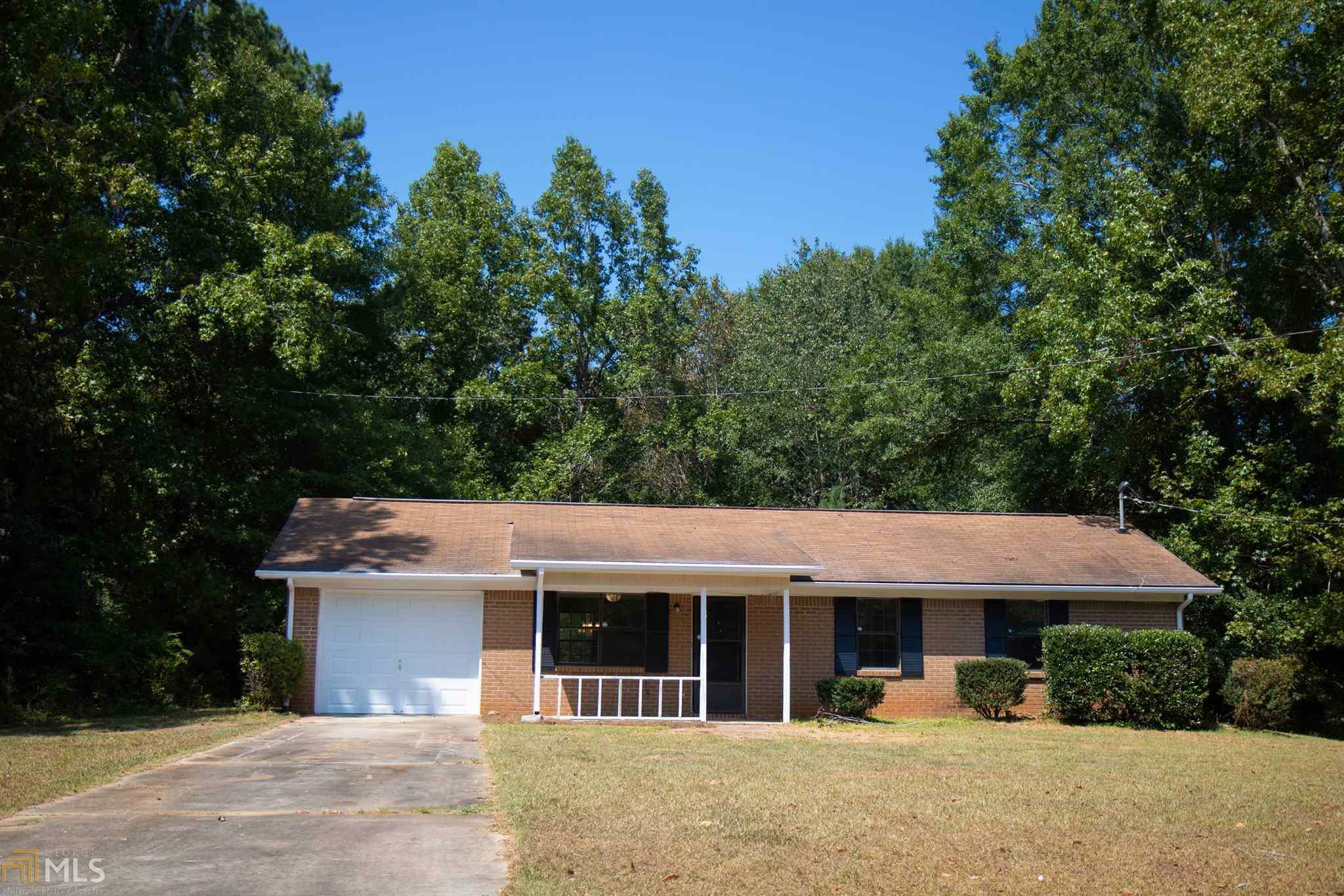Property Photo: 131 McIntosh Trl GA 30223