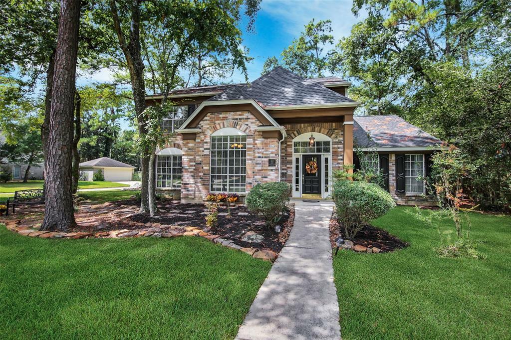 Property Photo:  42 E Copper Sage Circle  TX 77381 