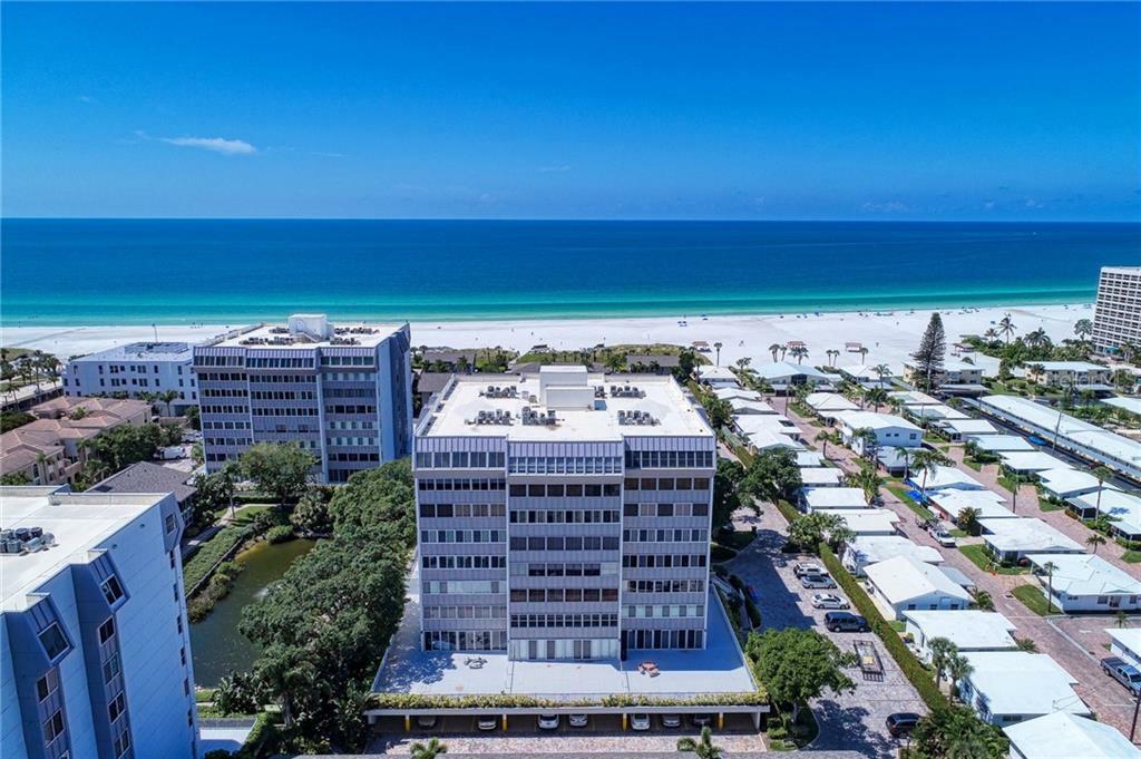 1080 W Peppertree Lane 406A  Sarasota FL 34242 photo