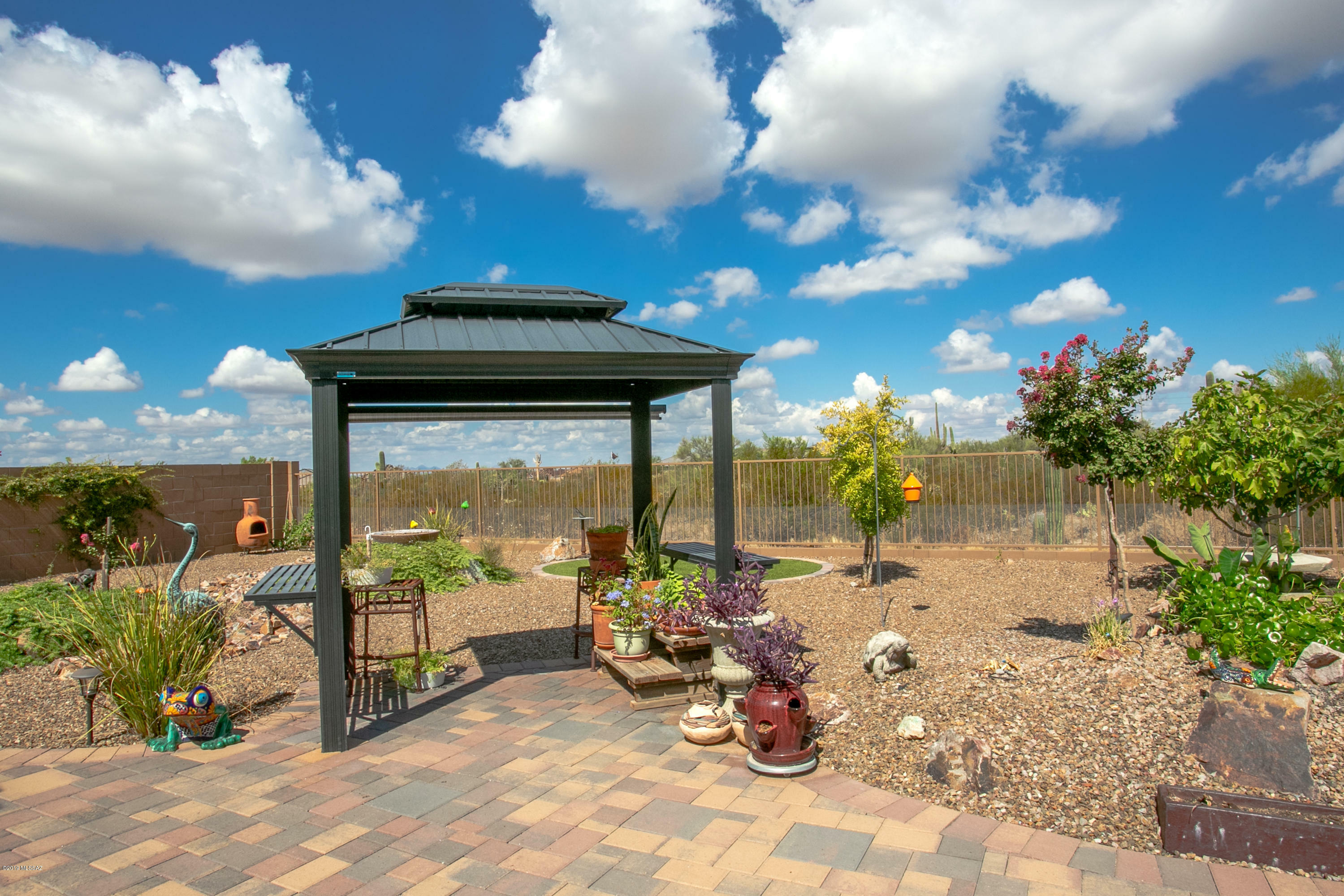 Property Photo: 4724 W Placita Casa Sevilla AZ 85658