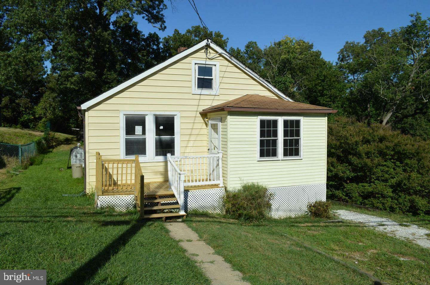 Property Photo: 6387 Loudon Avenue MD 21075
