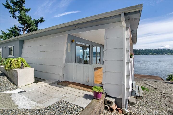Property Photo: 5801 Watauga Beach Drive E WA 98366