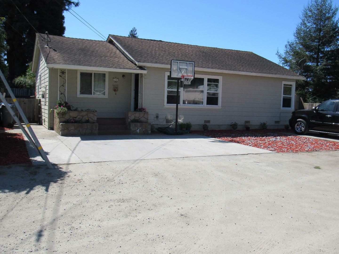 Property Photo:  35 Taylor Road  CA 95076 