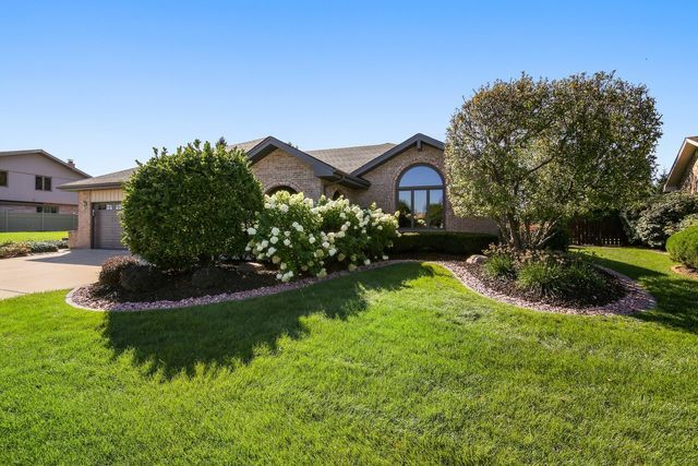 Property Photo:  11751 Brookshire Drive  IL 60467 