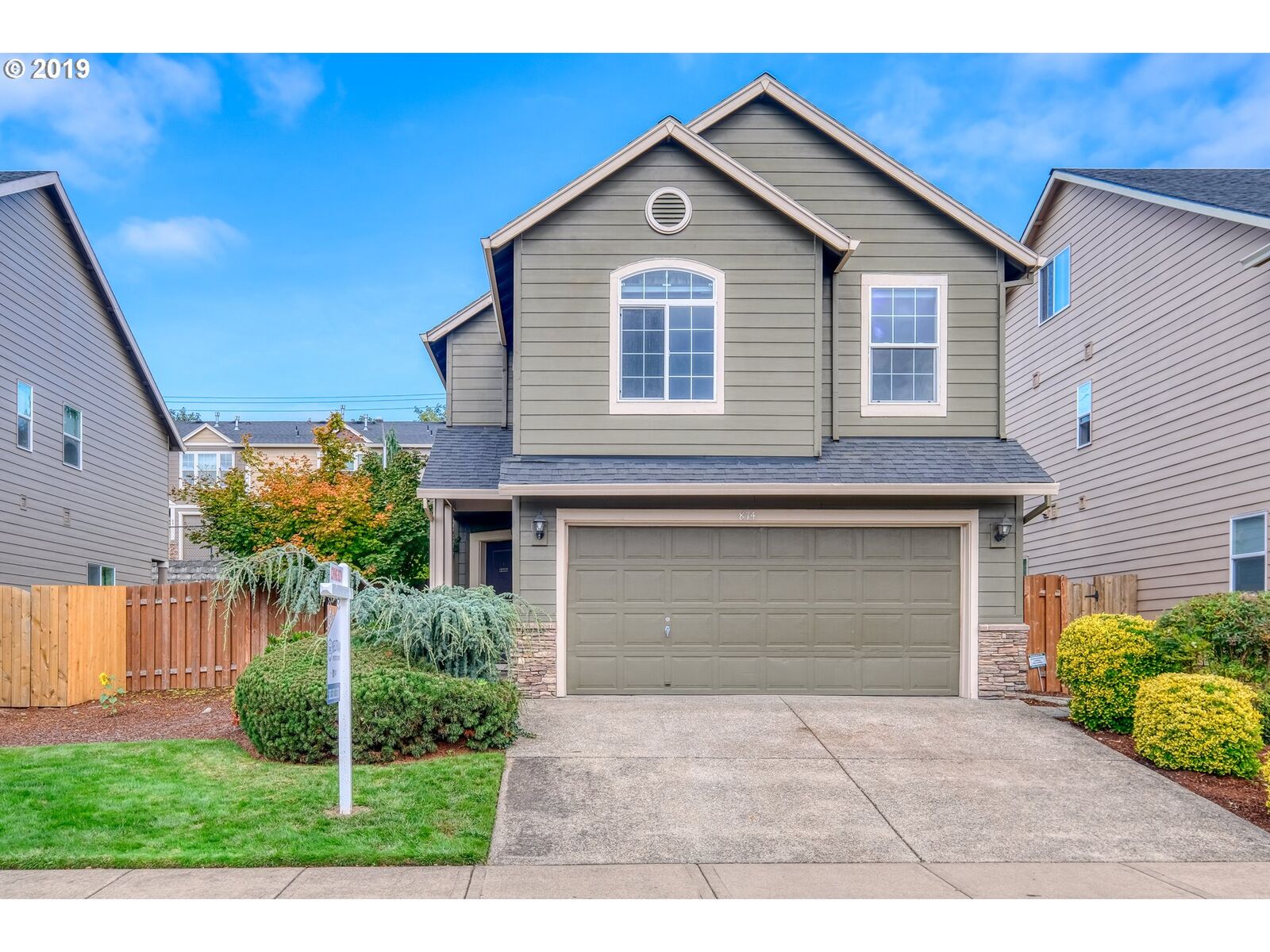 Property Photo:  874 NW 2nd Ave  OR 97013 