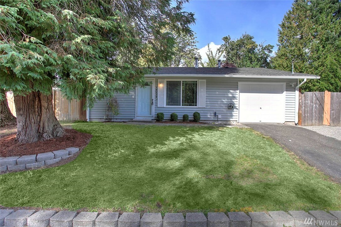 Property Photo:  18520 SE 136th St  WA 98059 