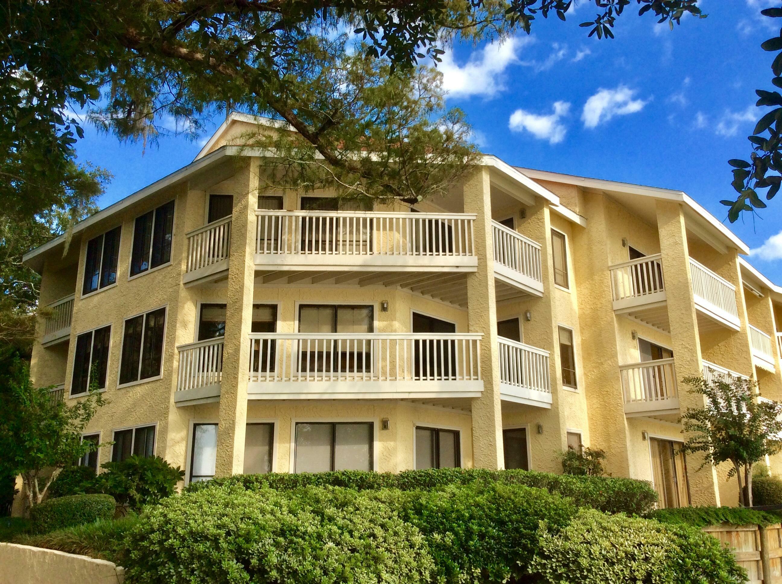 Property Photo:  47 Marina Cove Drive 312  FL 32578 