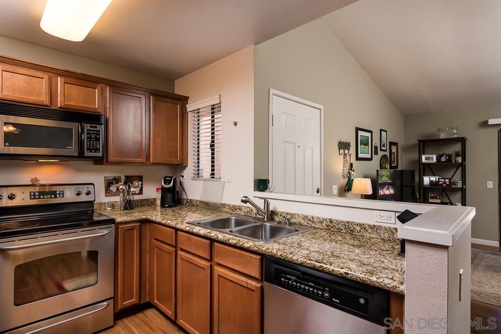 Property Photo: 12191 Cuyamaca College Dr E 800 CA 92019