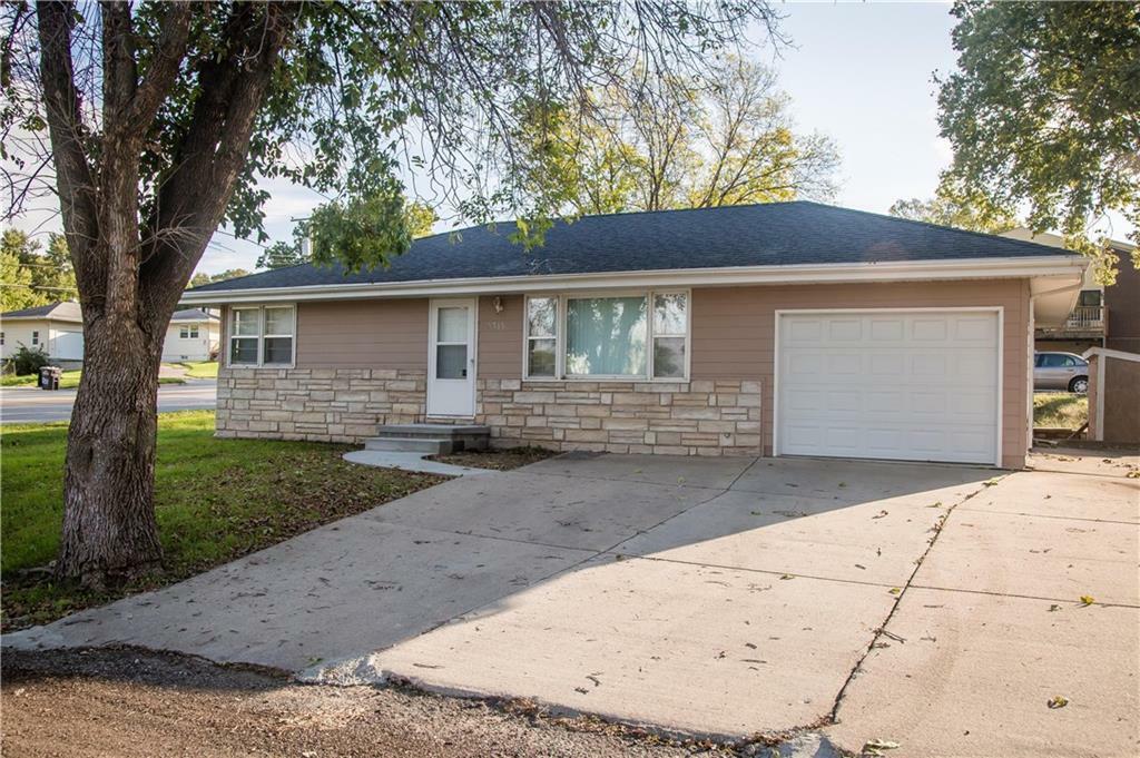 3315 E University Avenue  Des Moines IA 50317 photo