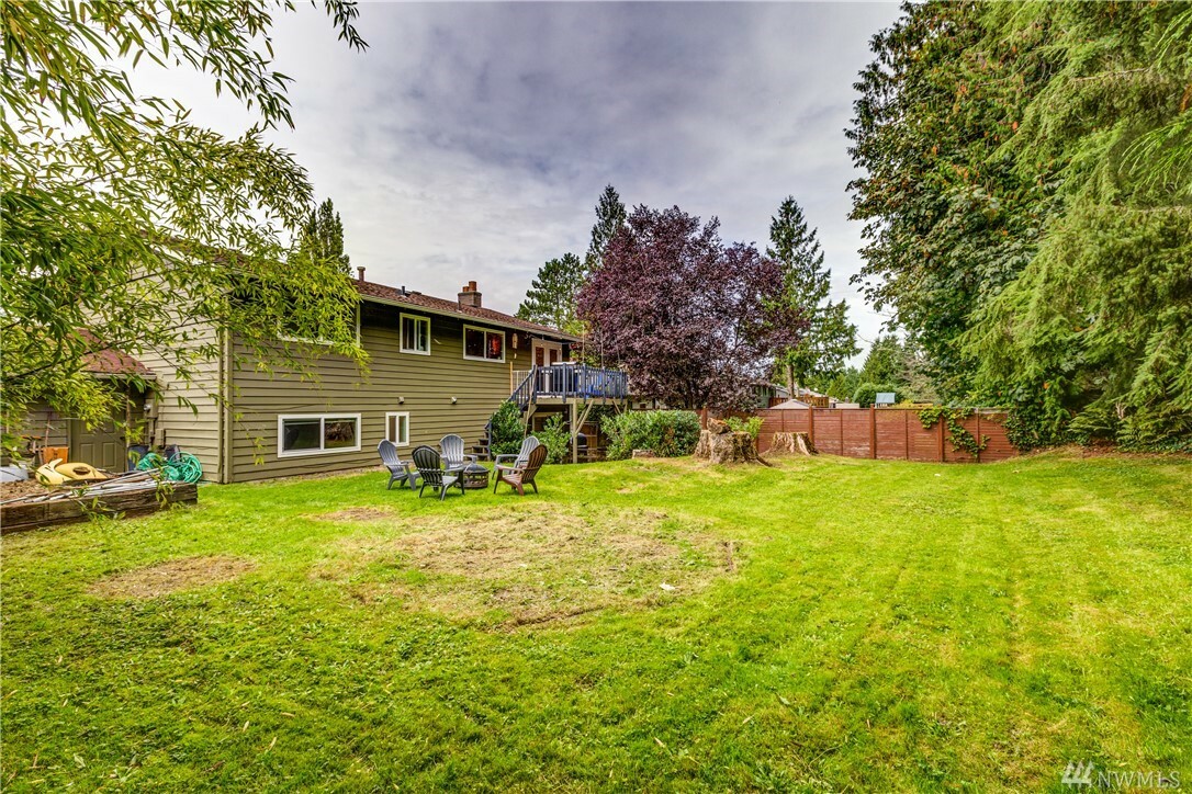 Property Photo:  1210 Kenoyer Dr  WA 98229 