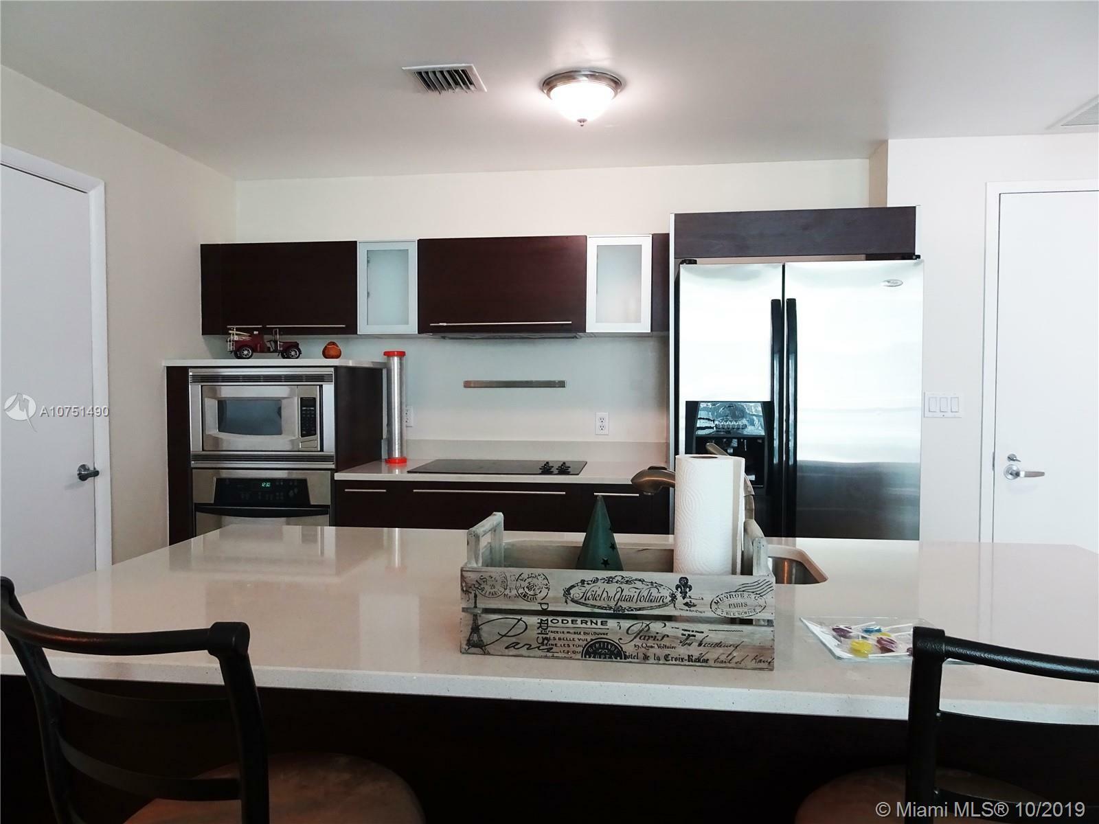 Property Photo:  1900 N Bayshore Dr 3217  FL 33132 