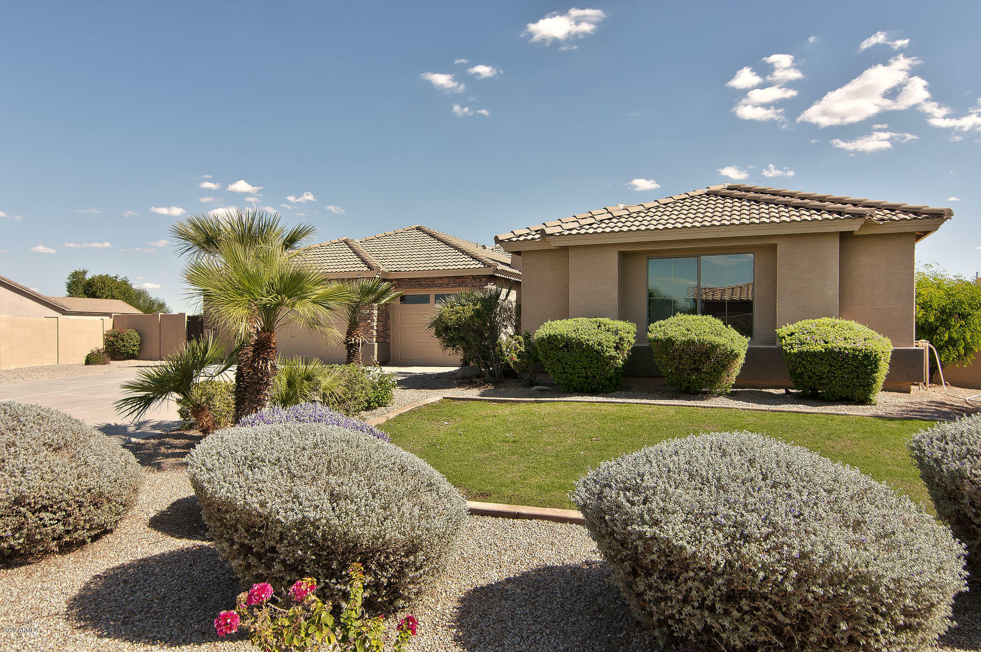 Property Photo:  497 W Chestnut Trail  AZ 85143 